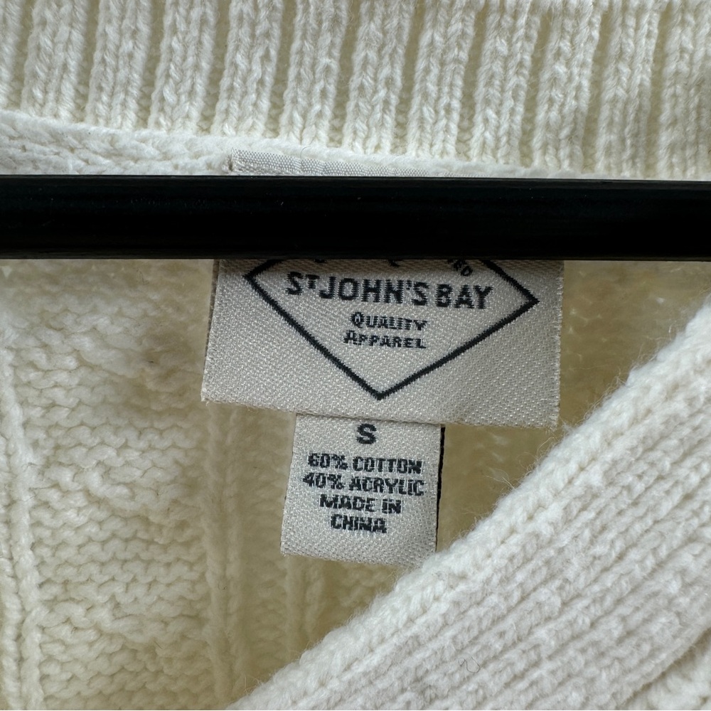 St. John’s Bay Ivory Cable Knit V-Neck Sweater – Women’s S - Picture 4 of 8